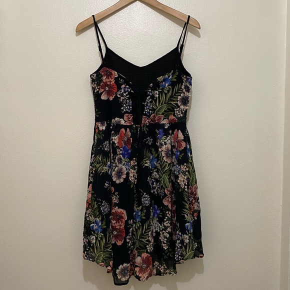 Floral Strappy Black Dress - Picture 2 of 10